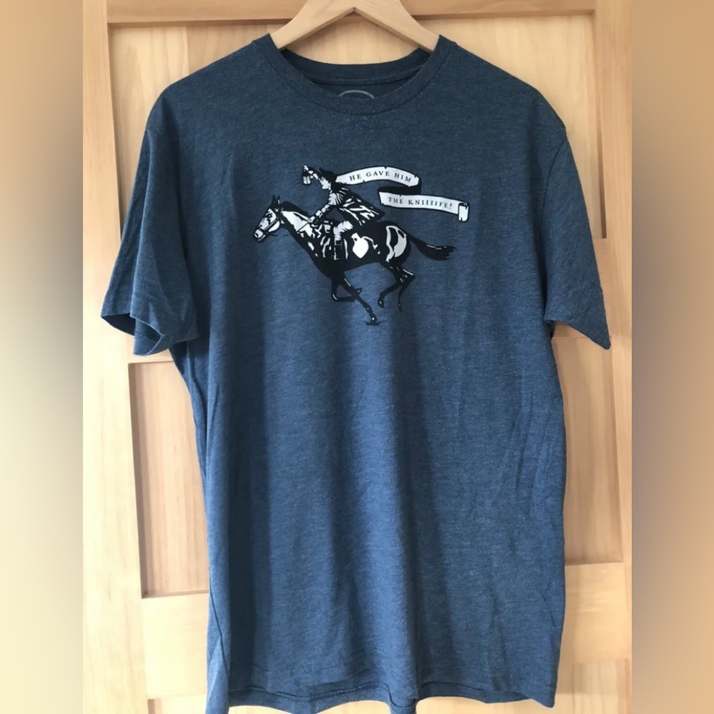 West Wing Weekly Podcast “He Gave Him the Knife!” Tshirt - Size Large New TWWW